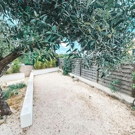 Villa Jolie A Quelques Pas Du Centre-ville. *